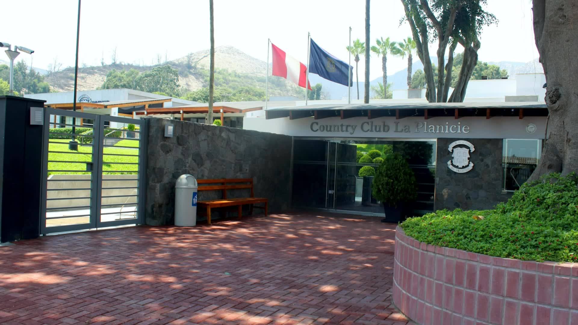 COUNTRY CLUB LA PLANICIE